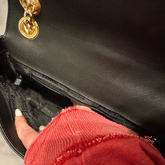 ✨Michael Kors Tina Medium Shoulder Flap Bag - Picture 7 of 9